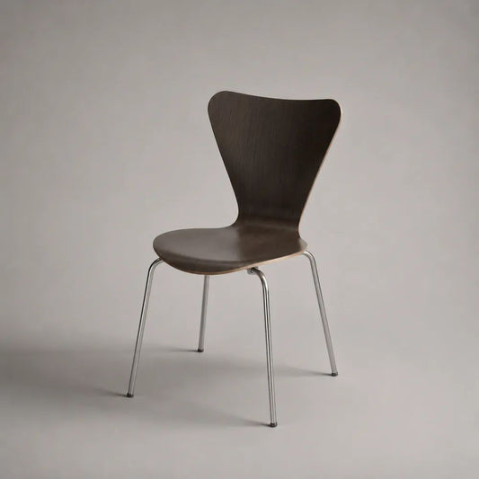 Sedia da conferenza impilabile in multistrato curvato marrone scuro con gambe in acciaio cromato, 50 x 52 x 82 cm