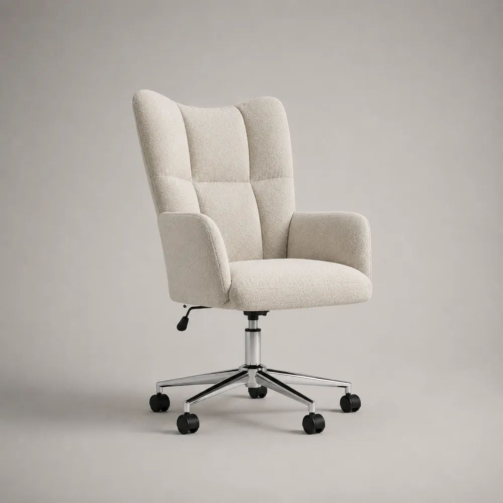 Sedia da ufficio girevole imbottita in poliestere bouclé beige con braccioli, altezza regolabile e base in metallo, 68 x 70 x 105-115 cm