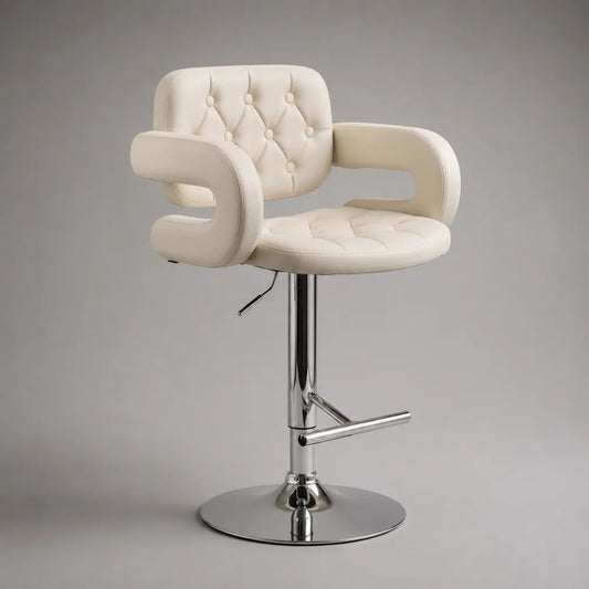 Sgabello da bar girevole e regolabile in similpelle crema con braccioli e base in acciaio cromato, 58 x 53 x 88-108 cm